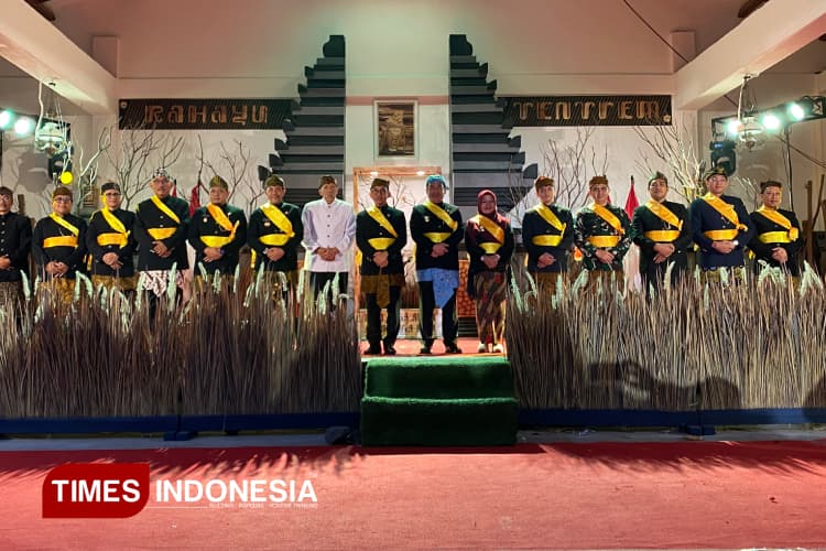 13 Tokoh Dikukuhkan sebagai Warga Kehormatan Sesepuh Tengger