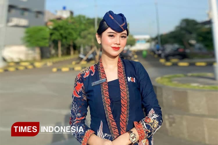 Kisah Vivi Syavira, Pramugari KAI Asal Kota Cimahi yang Menginspirasi