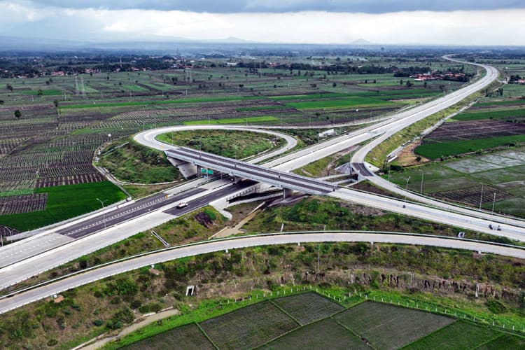 Sunrise di Jalan Tol! Probolinggo Sae Run 2026 Janjikan Spot Foto Paling Epik Awal Tahun Ini