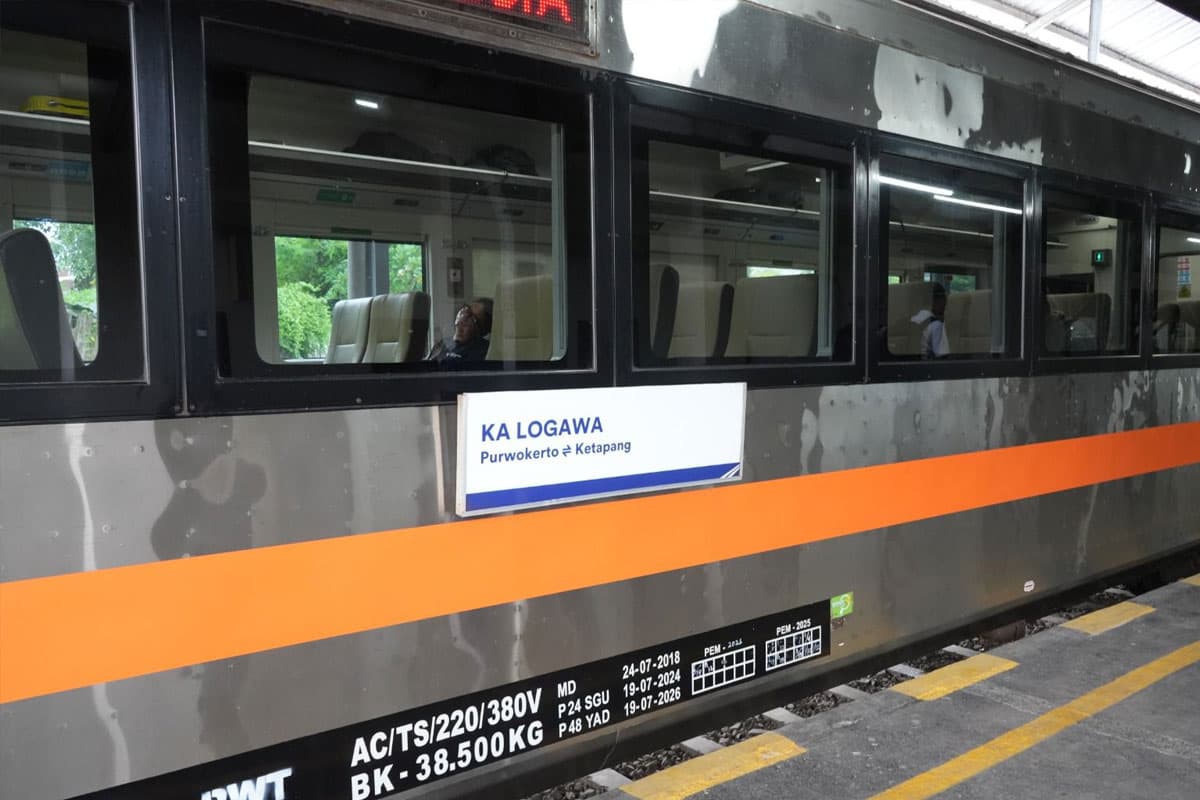 KA Logawa Kini Punya Kelas Eksekutif, Daop 9 Jember Tambah Dua Gerbong Stainless Steel